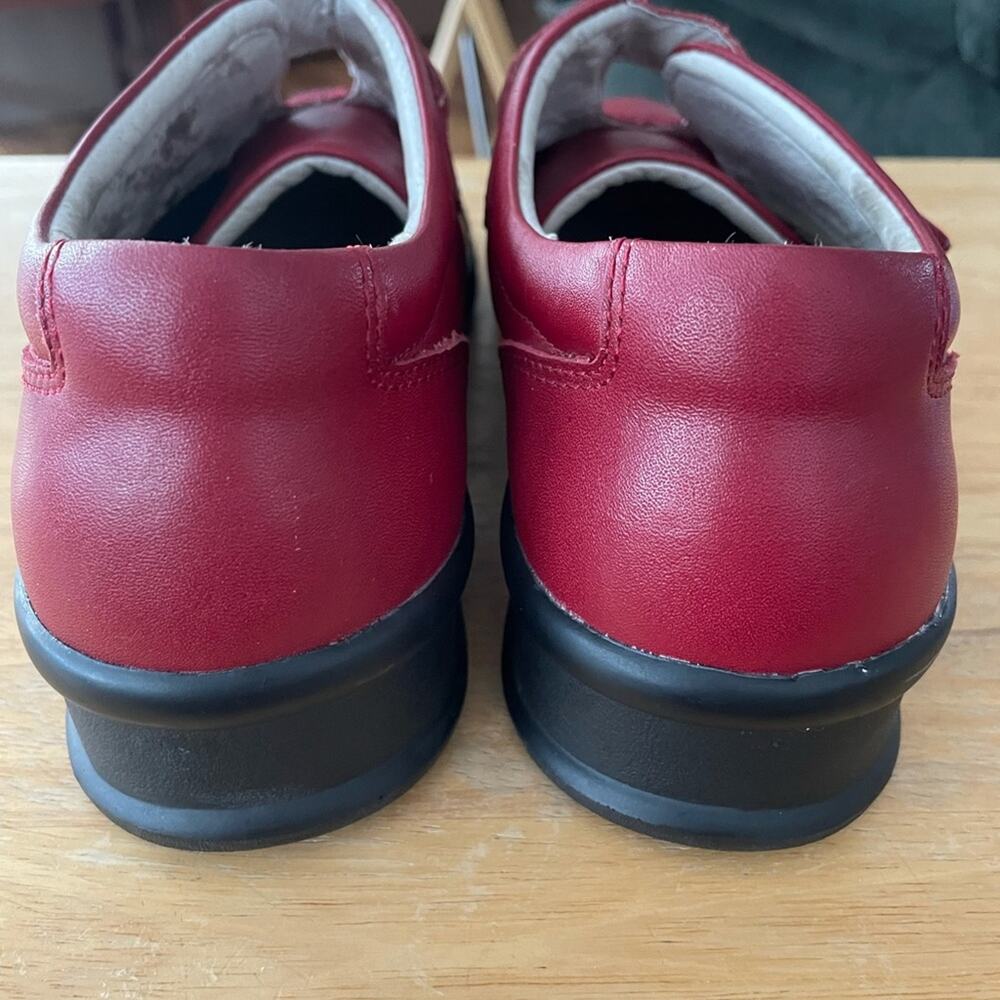 Propet shoes - Picture 4 of 9